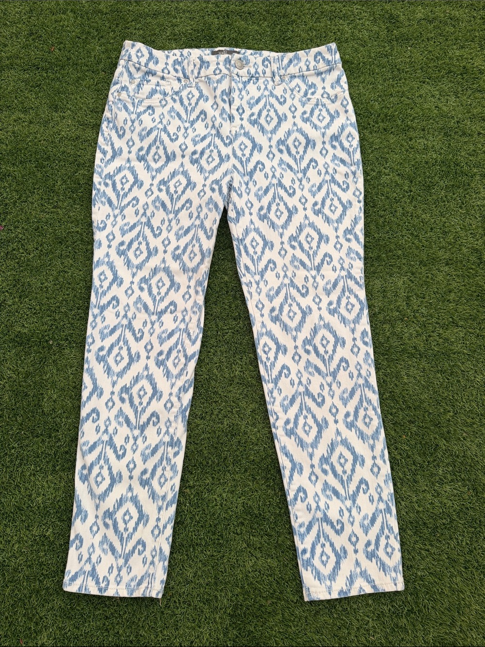 Chico’s So Slimming Ikat print jeans, size 1 petite